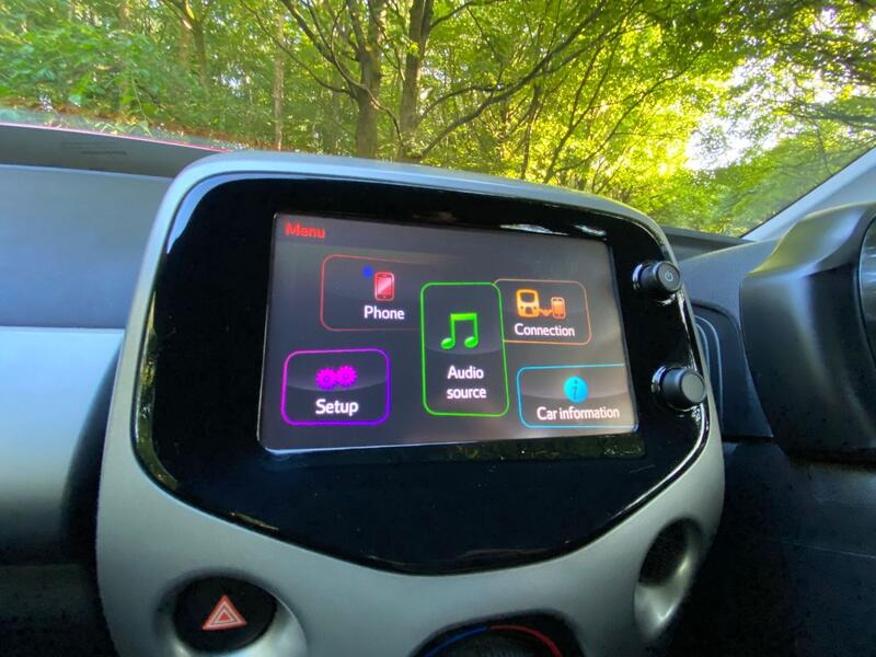 PEUGEOT 108