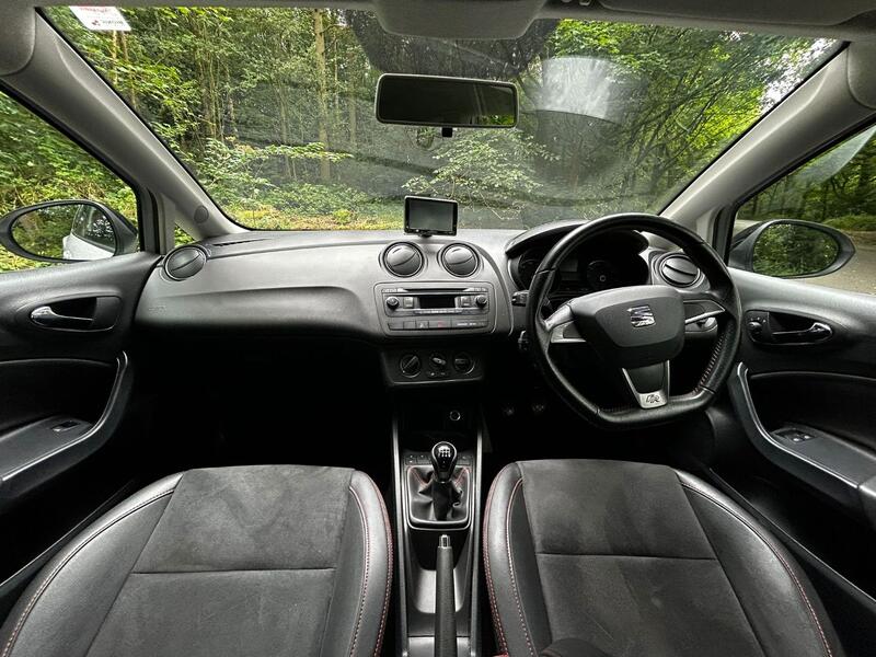 SEAT IBIZA