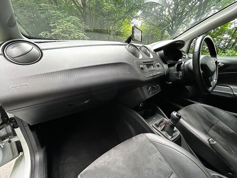 SEAT IBIZA
