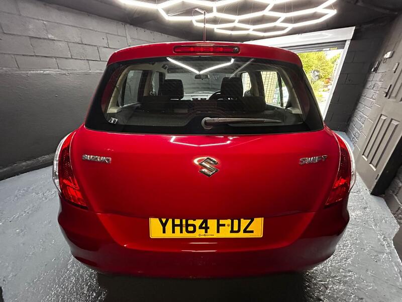 SUZUKI SWIFT