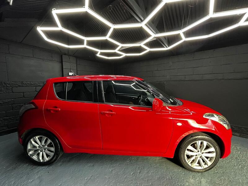 SUZUKI SWIFT