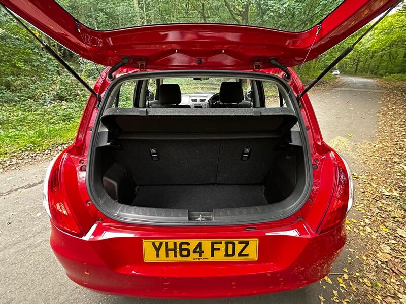 SUZUKI SWIFT