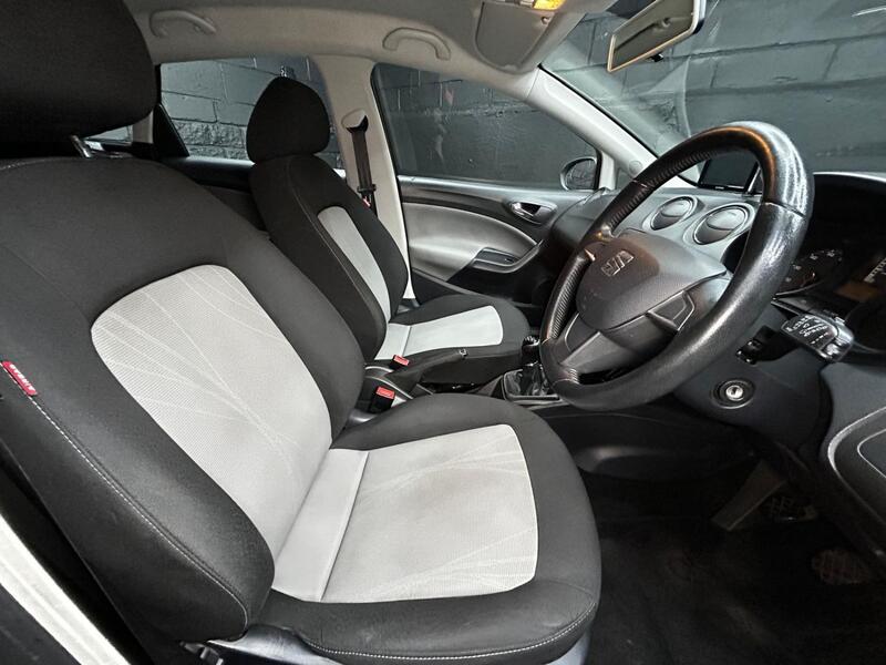 SEAT IBIZA