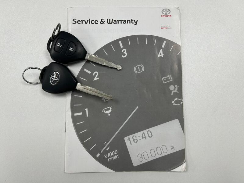 TOYOTA YARIS