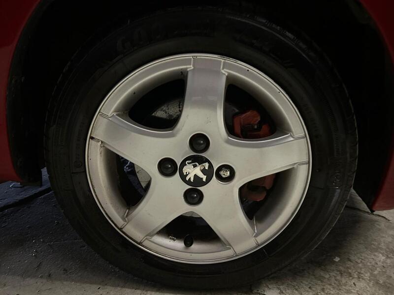 PEUGEOT 107
