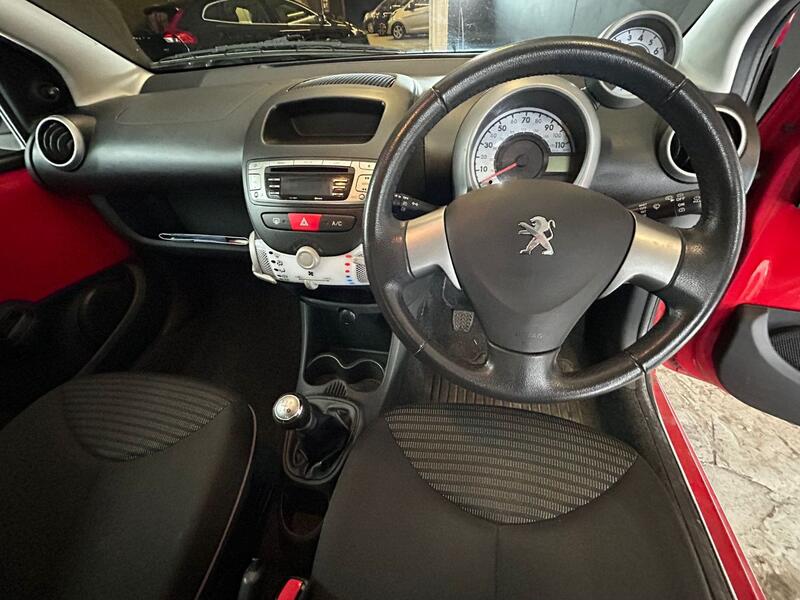 PEUGEOT 107