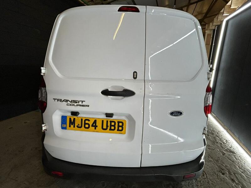 FORD TRANSIT COURIER