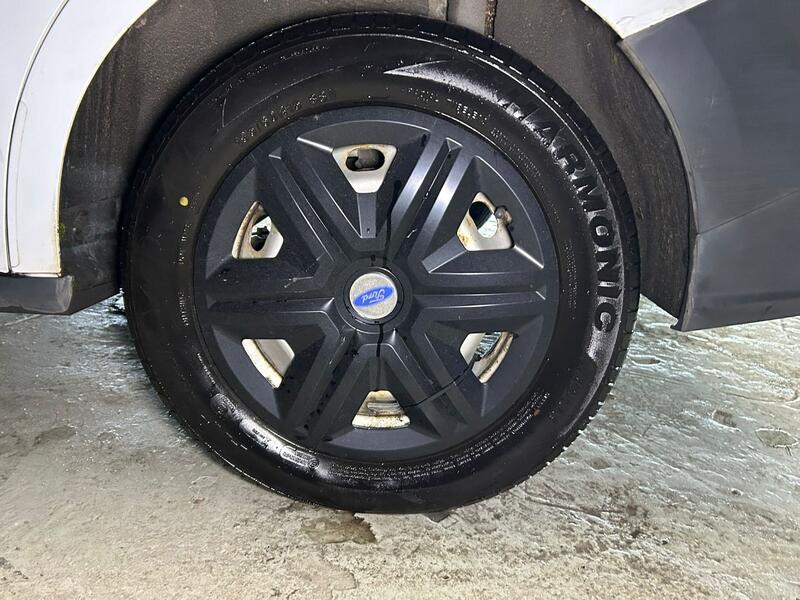 FORD TRANSIT COURIER