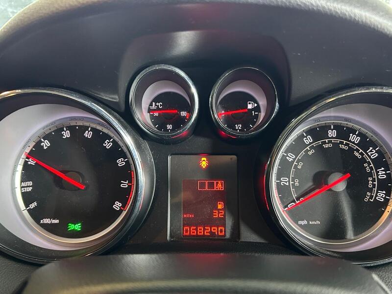 VAUXHALL MOKKA