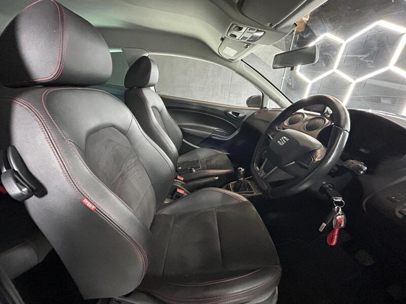 SEAT IBIZA