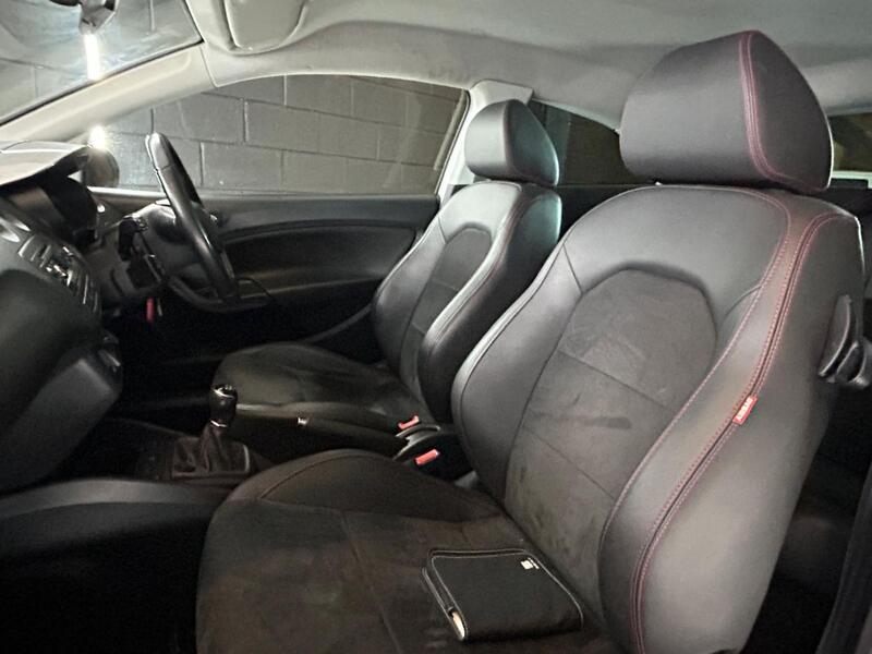 SEAT IBIZA