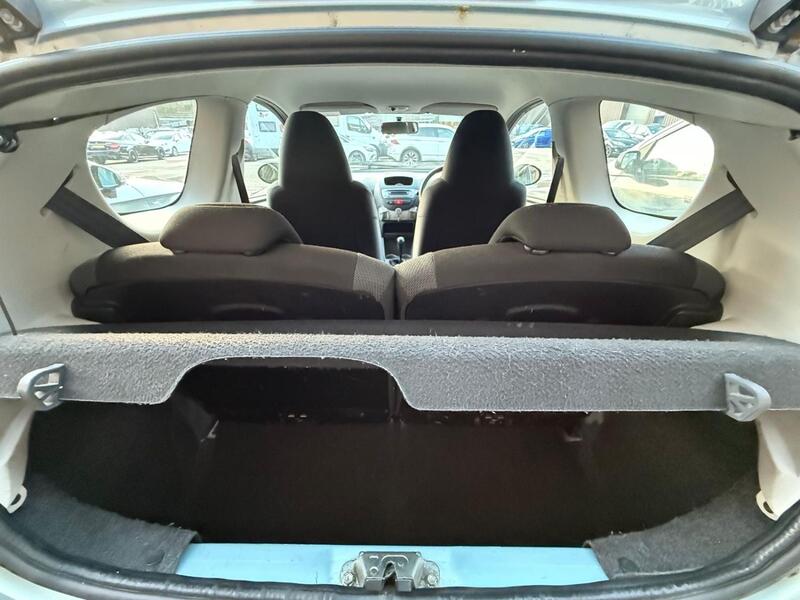 TOYOTA AYGO