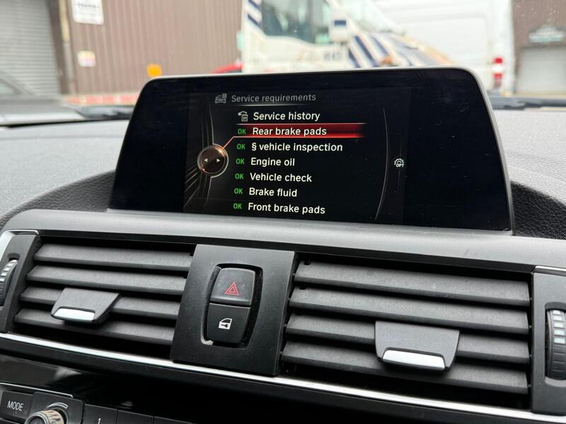 BMW 1 SERIES