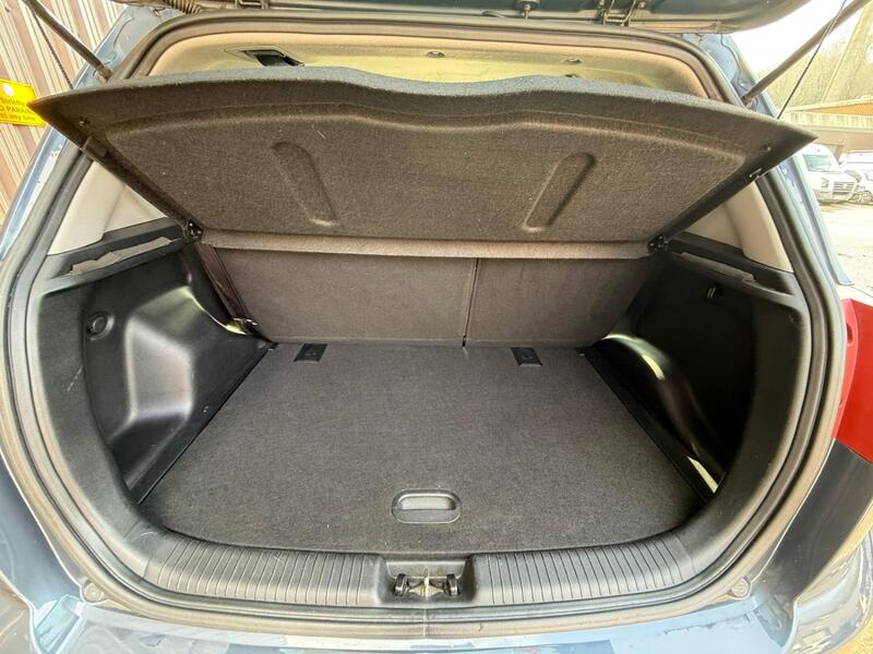 KIA VENGA
