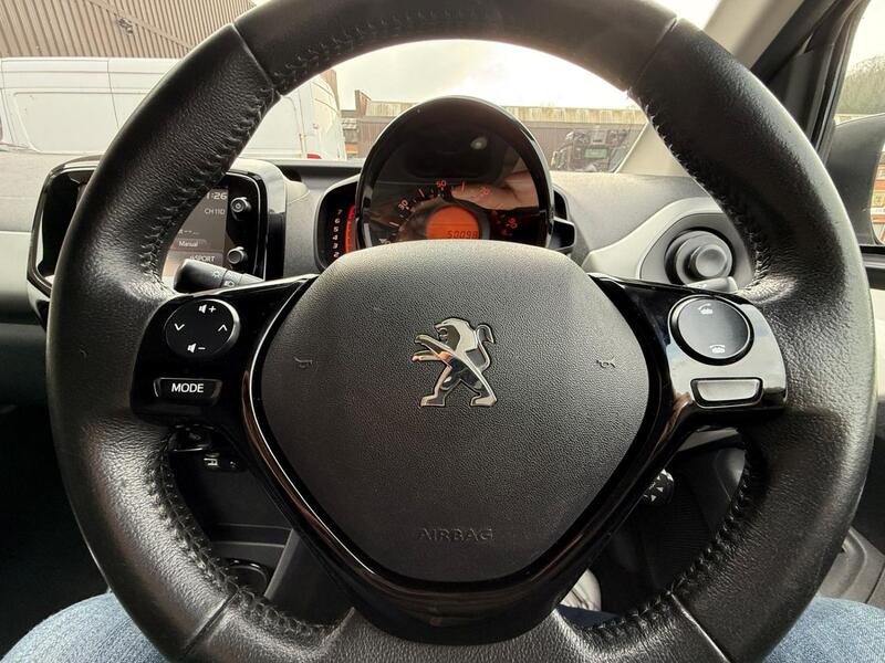 PEUGEOT 108