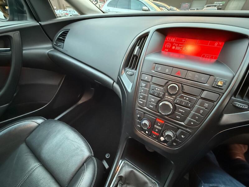 VAUXHALL ASTRA