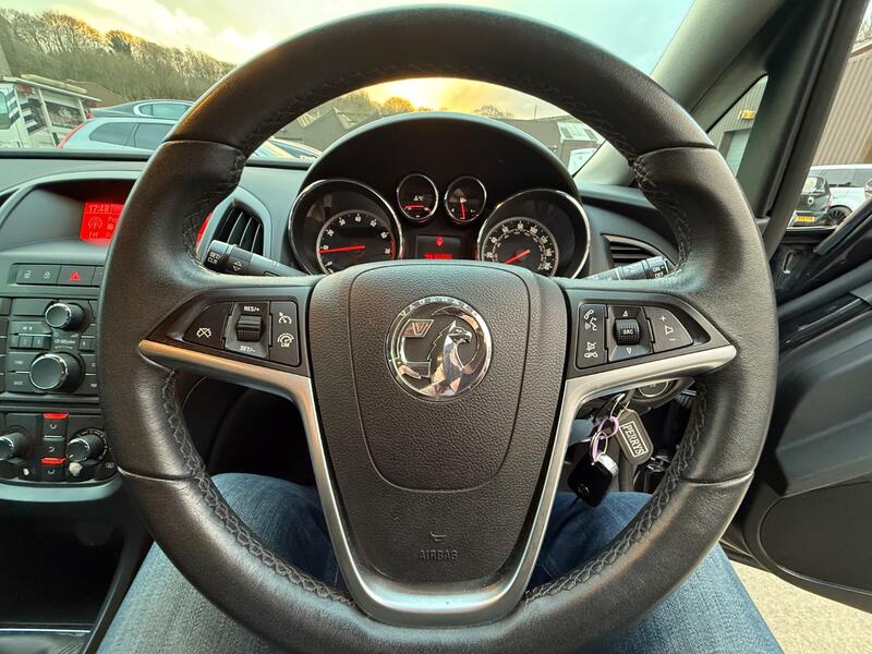 VAUXHALL ASTRA