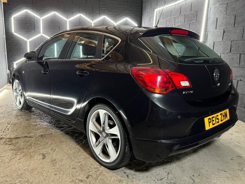 VAUXHALL ASTRA