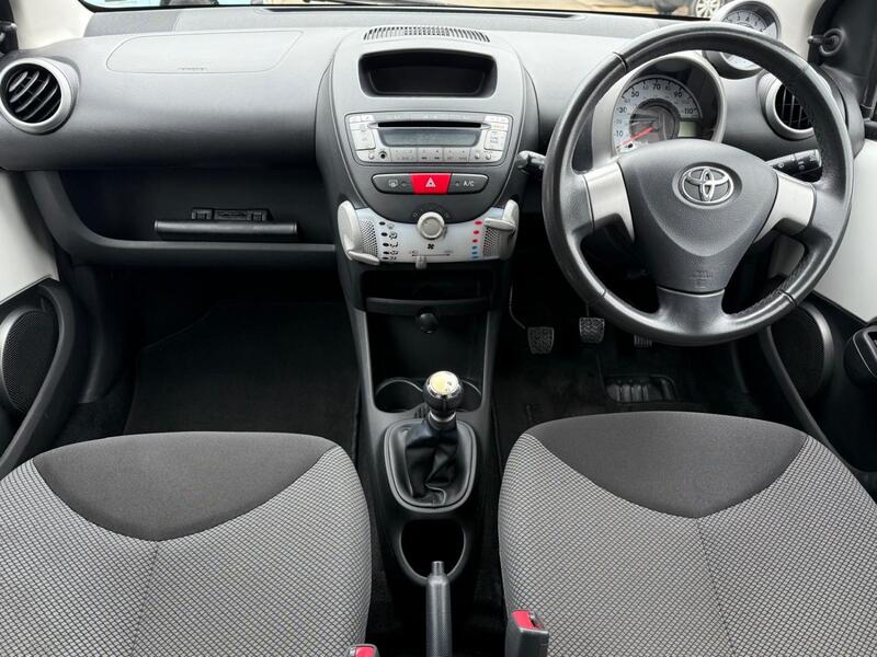 TOYOTA AYGO